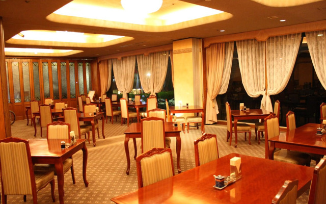 Sunsky Hotel