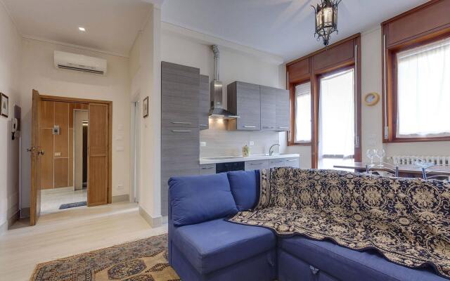 Around Florence Apartments