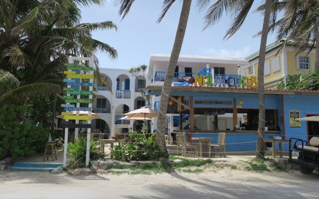 Seven Seas Resort