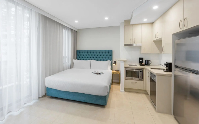 Meriton Suites Pitt Street, Sydney