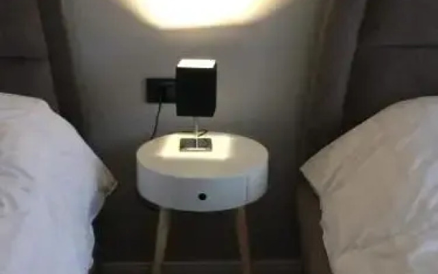 Skanderbeg Square Deluxe 1