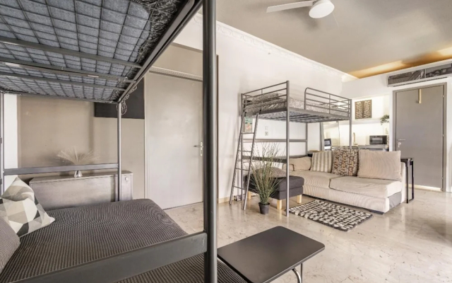 Impeccable 3-bed Apartment in Athens