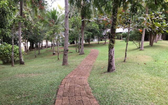 On The Mekong Resort