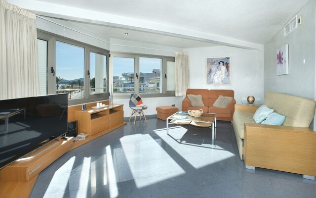 Luxury Sea View Apartment