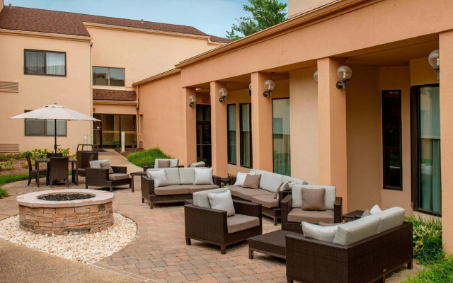 Courtyard by Marriott Rockville