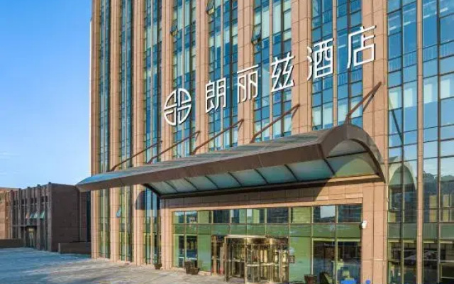PALACE Hotel（Qingdao Golden Beach Resort Dongfeng Building）