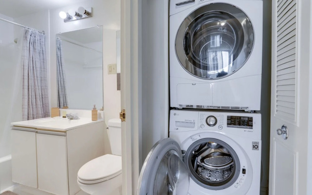 Exquesite Br1 Bedroom Condo Arlington