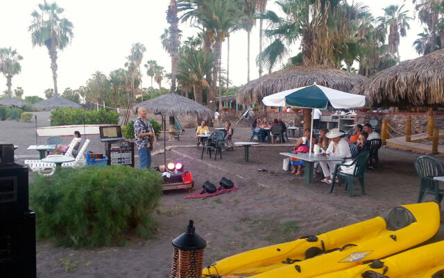 Hotel Oasis
