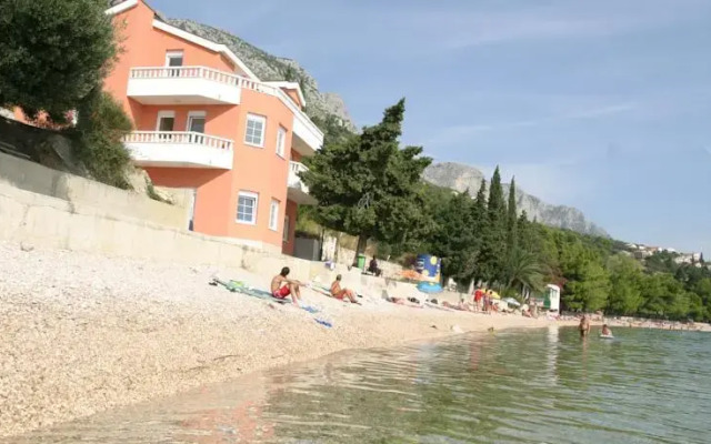 Villa Nelo