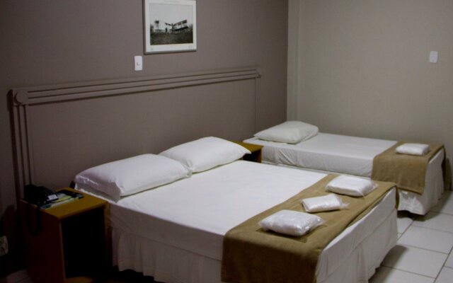 Presidente Hotel - Passos