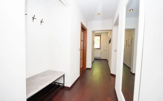 InPoint Old Town- Apartment with garden