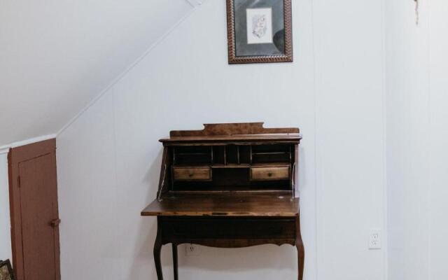 Bois Des Chenes Bed & Breakfast Inn