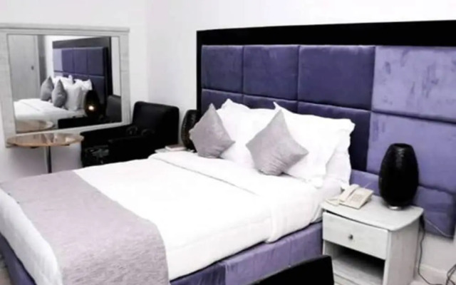 Signatious Hotels & Suites Lagos