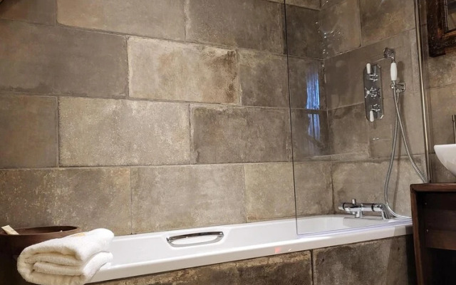 Hocus Pocus Tiny Hotel