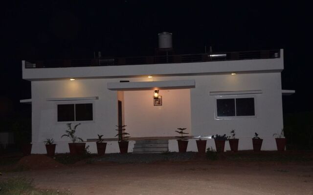 Silver Oak Country Yard Resort