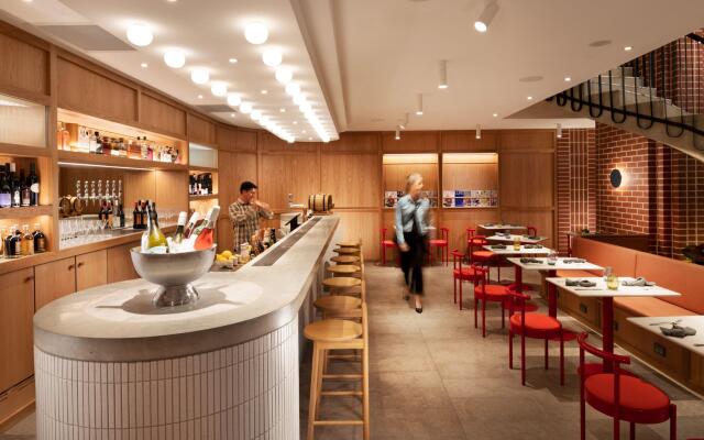 Hotel Indigo Adelaide Markets by IHG