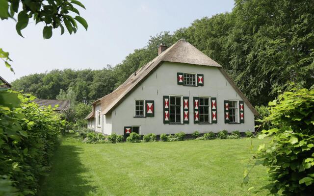 Peaceful Farmhouse in Doorn near Forest