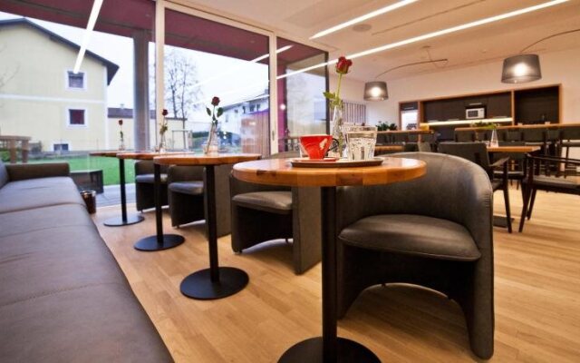 Hotel Wallern Garni