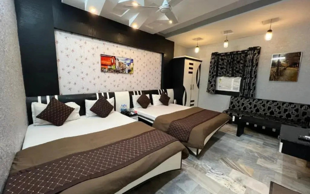Hotel Sabera by OYO Rooms