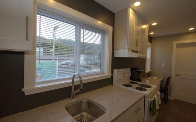 First Avenue Executive Suites