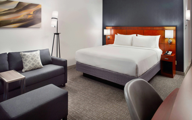 Courtyard by Marriott Raleigh Midtown
