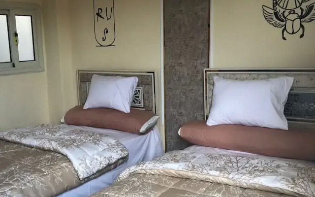 sneferu pyramids inn