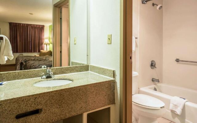 Studios and Suites 4 Less Emporia