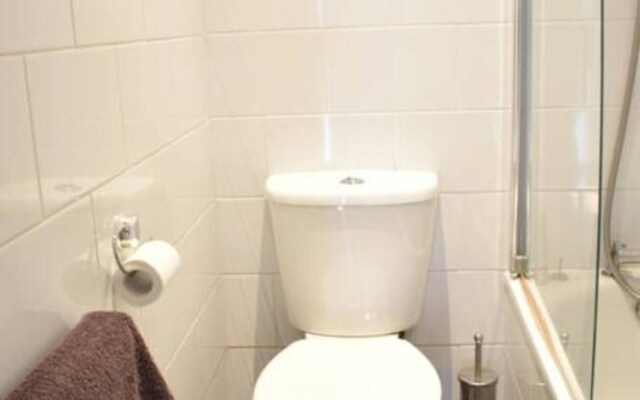 Stylish 2 Bedroom Flat in Finsbury Park