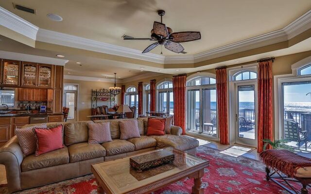 Bella Luna by RedAwning