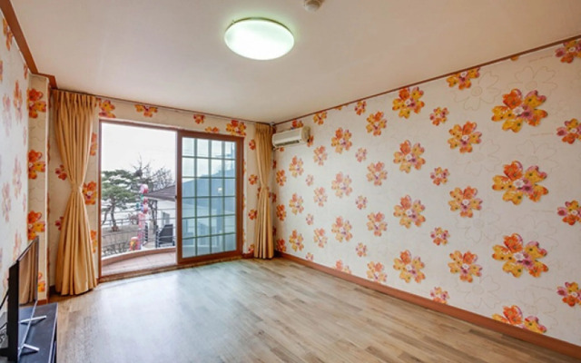 Ganghwado Milmulttae Hoetjip Pension