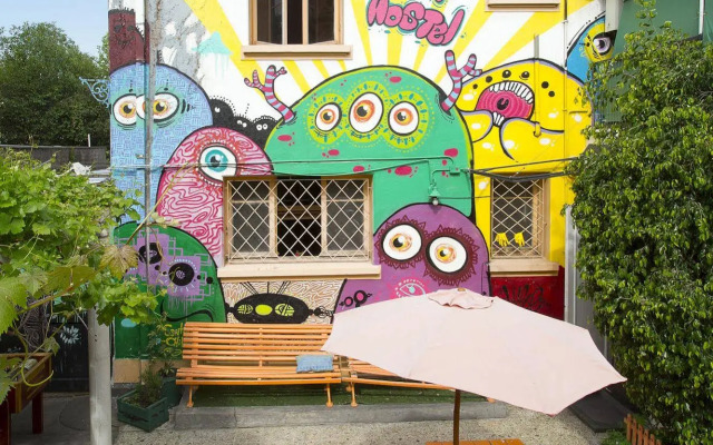 Kombi Hostel