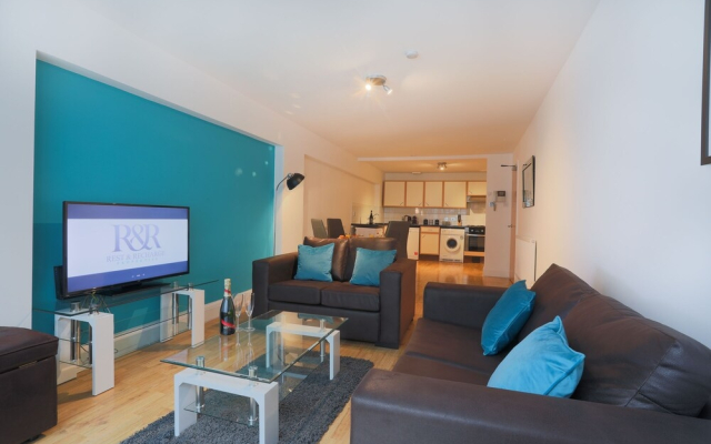 Rest & Recharge Regents CT 1Bed Sleeps 4