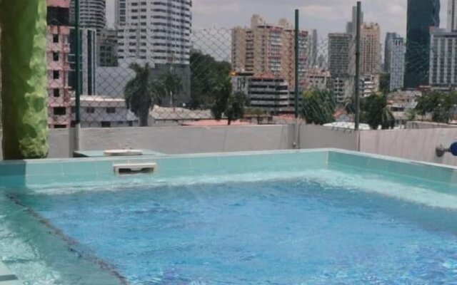 Hotel California Panama