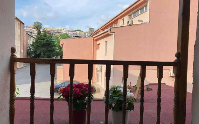 Enderun by Otantik Suites