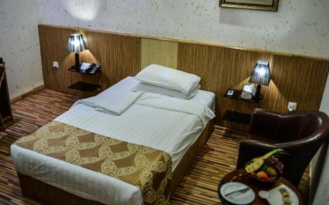 Palm Hotel