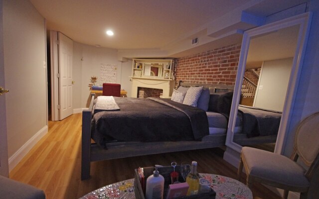 Birdhouse Bed and Breakfast