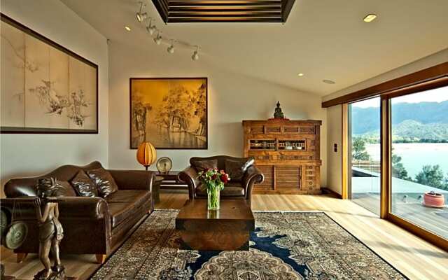 Split Apple Retreat