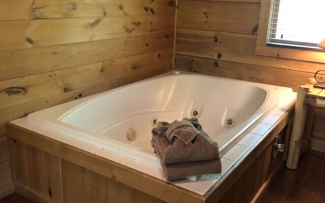 Cuddle Up - Studio Cabin
