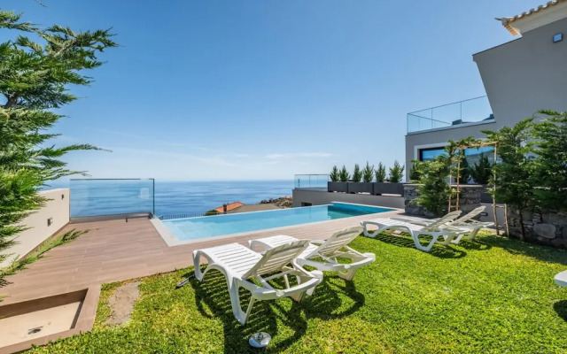 Sunshine Deluxe D by Madeira Sun Travel