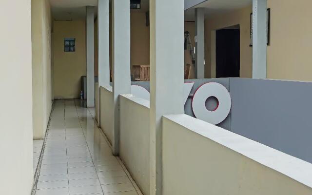 OYO Life 709 Menjangan Residence at Klayatan