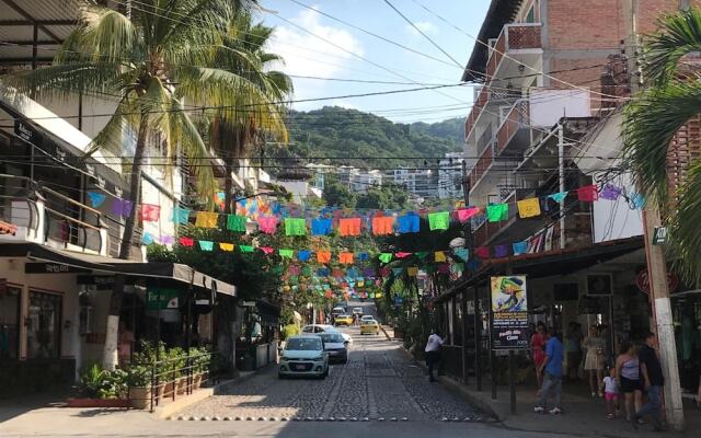 Los Muertos Hostal - Hostel