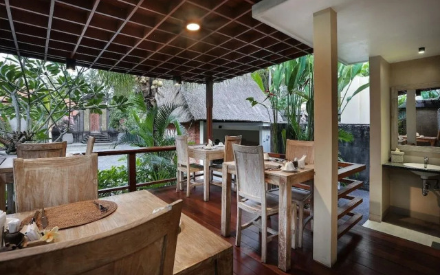 Yana Villas Kemenuh
