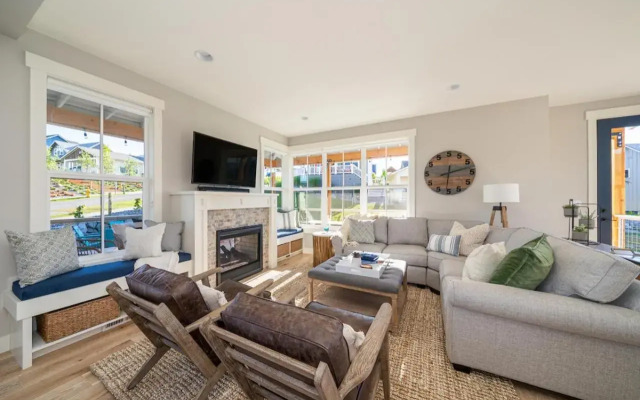 5 O’Clock Somewhere #113