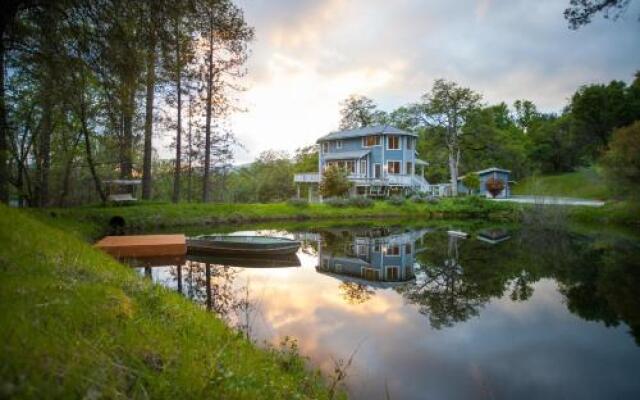 Ravensbrook Inn Yosemite