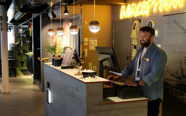 Comfort Hotel City