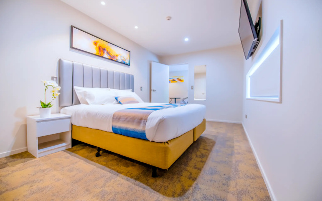 Alpine Hotel