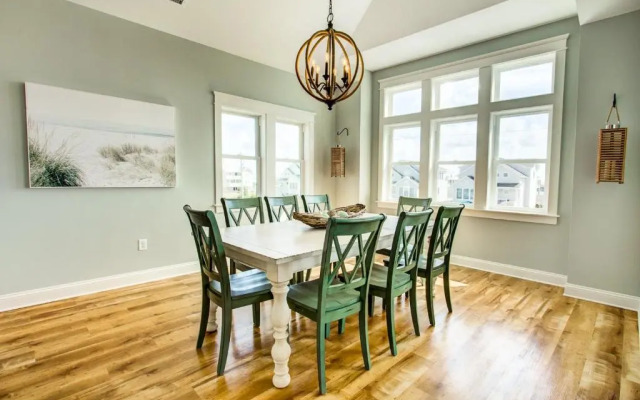 4056 - Tight Lines & Tan Lines