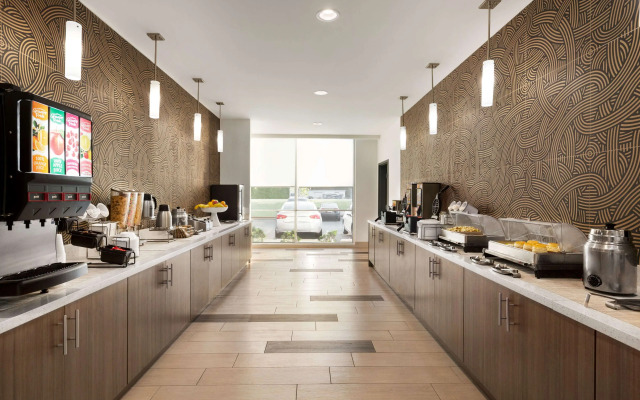 La Quinta Inn & Suites by Wyndham Rock Hill