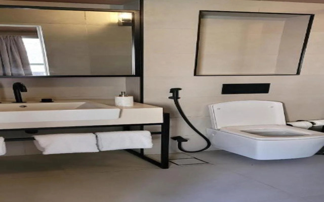 Moon Retreat by Sharjah Collection