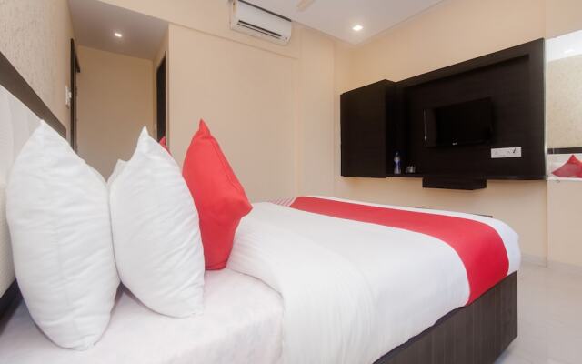 OYO 17391 Arya Residency